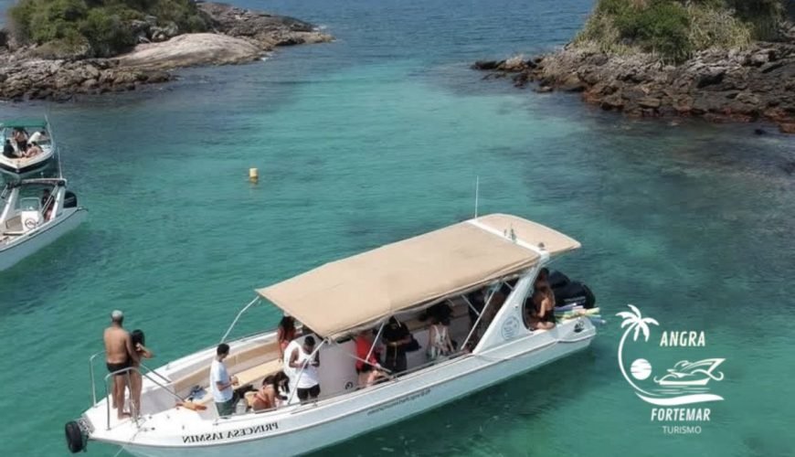 Ilhas Botinas -Angra Fortemar Turismo Passeio Lancha Barco Escuna Angra dos Reis Ilha Grande Abraao