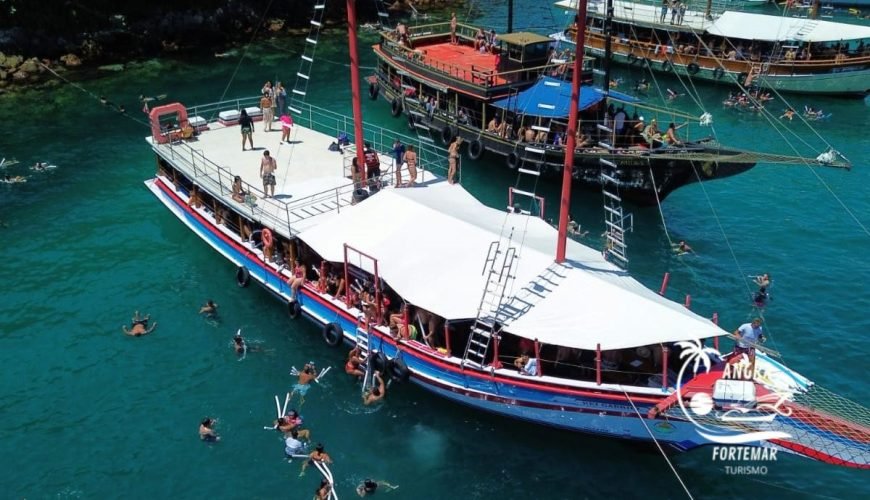 Passeio de Escuna Ilha Grande - Angra Fortemar Turismo Passeio Lancha Barco Escuna